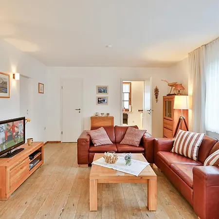 בית נופש Haus Unterm Reet Rechts *