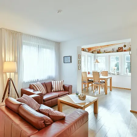 Haus Unterm Reet Rechts בית נופש *