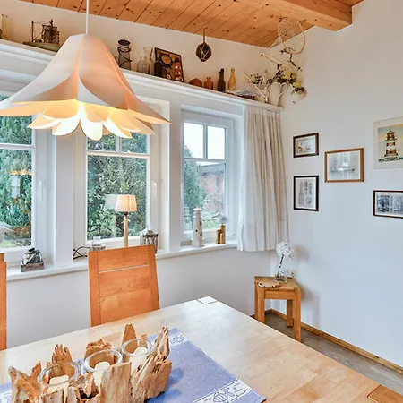 Haus Unterm Reet Rechts