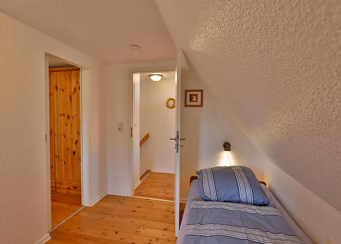 Haus Unterm Reet Rechts